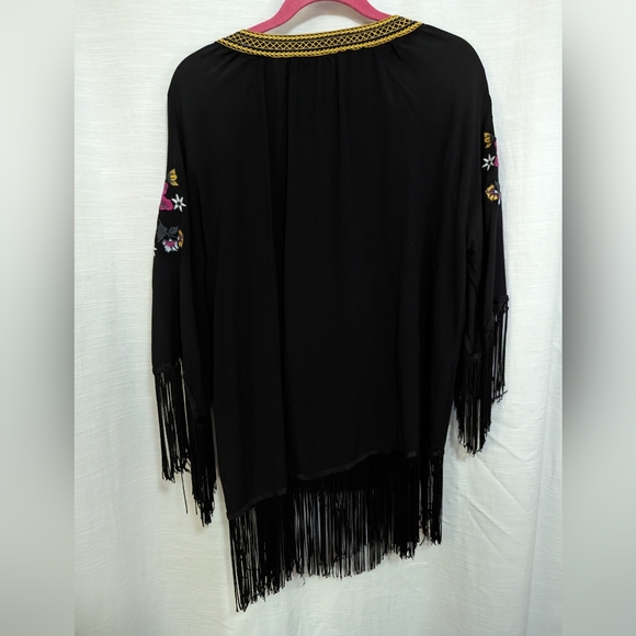 Ariat floral and fringe dressy blouse size XXL - Picture 4 of 6